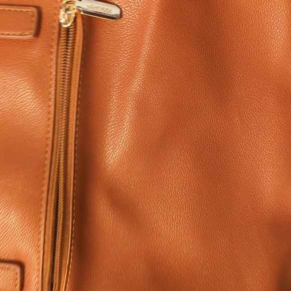 Brown Commuter Handbag - Picture 6 of 9